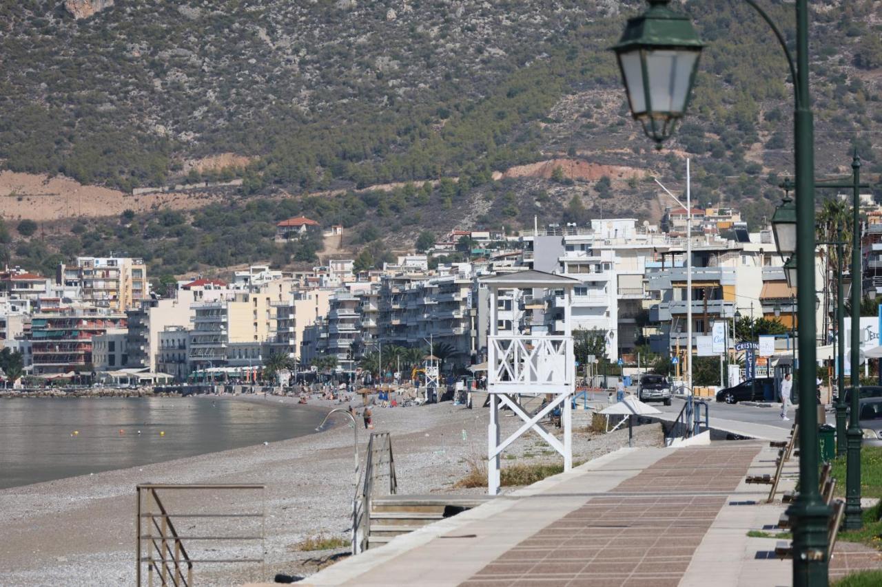 Loutraki Beach & Casino Condo Buitenkant foto