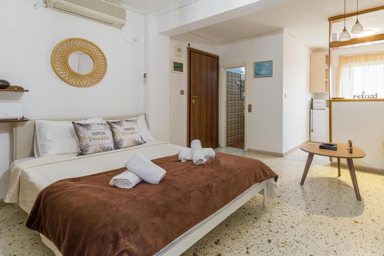 Loutraki Beach & Casino Condo Buitenkant foto