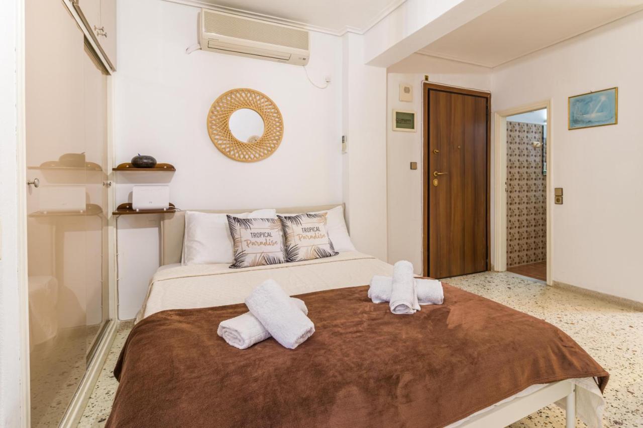 Loutraki Beach & Casino Condo Buitenkant foto