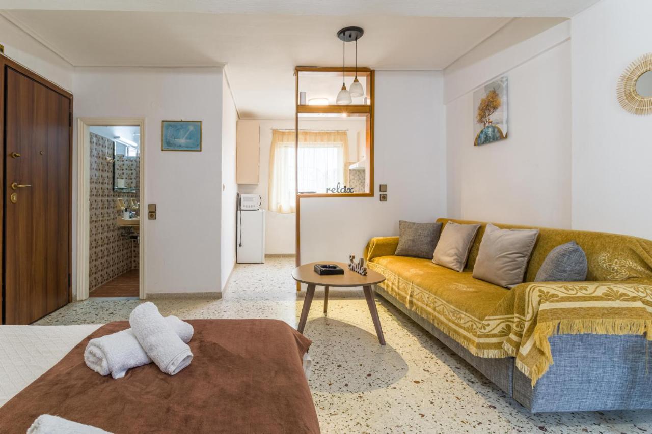 Loutraki Beach & Casino Condo Buitenkant foto