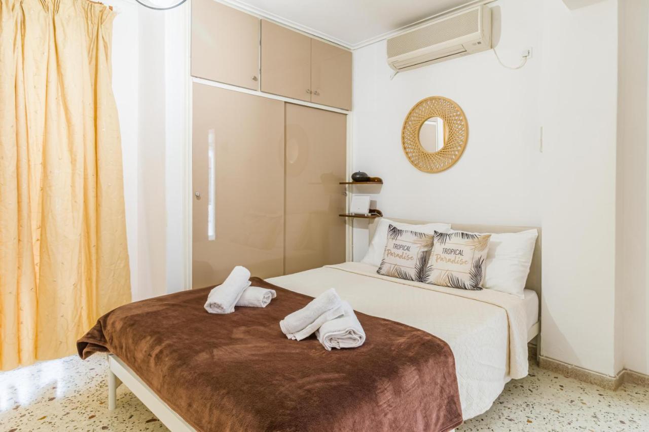 Loutraki Beach & Casino Condo Buitenkant foto